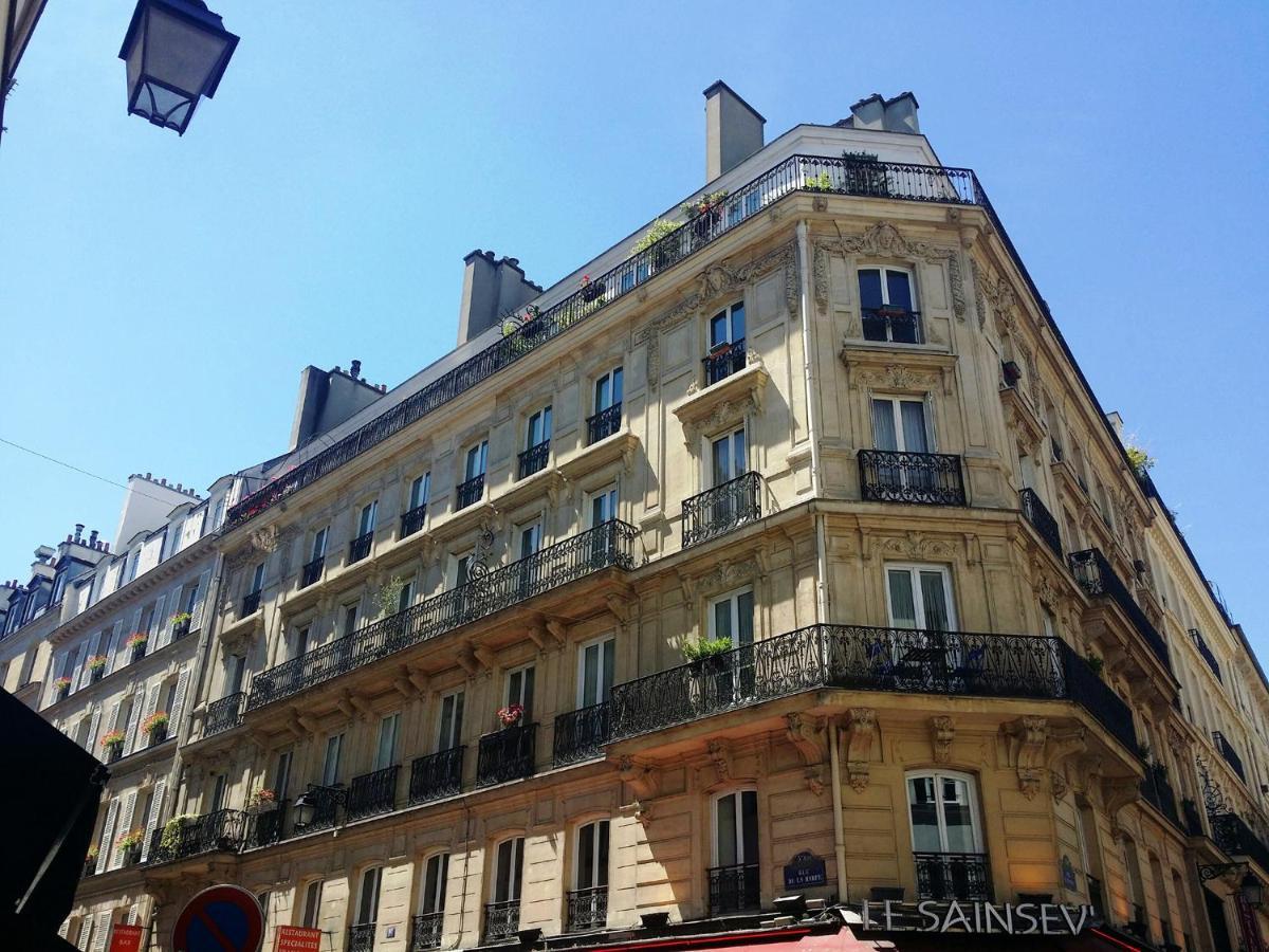 Appartamento Unique Flat Near Louvre & Palais Royal Parigi Esterno foto
