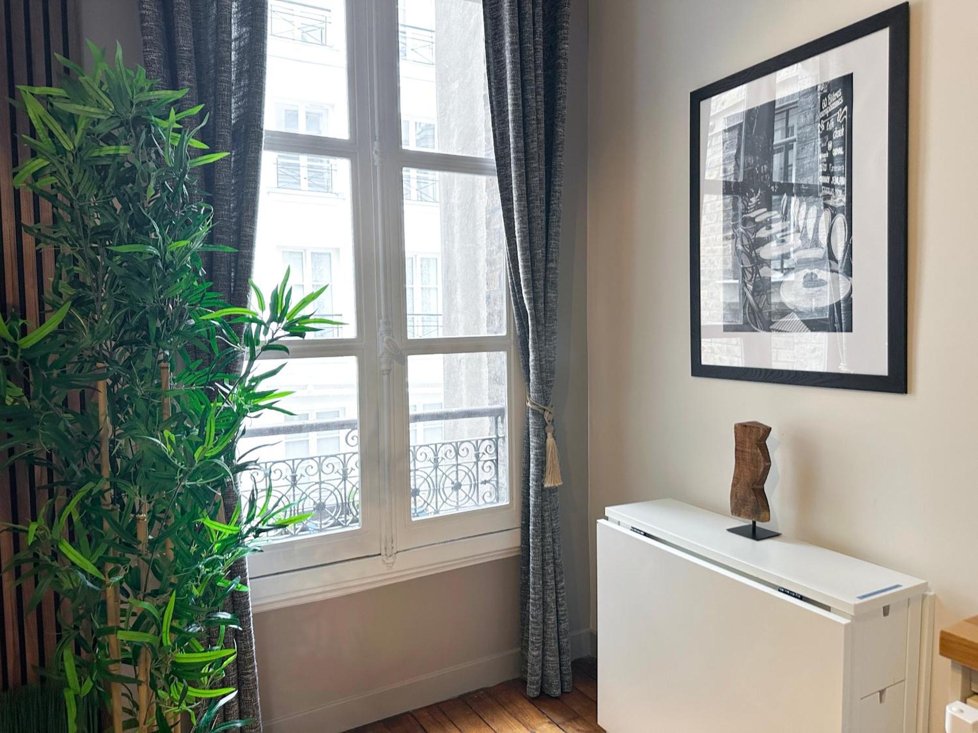 Appartamento Unique Flat Near Louvre & Palais Royal Parigi Esterno foto