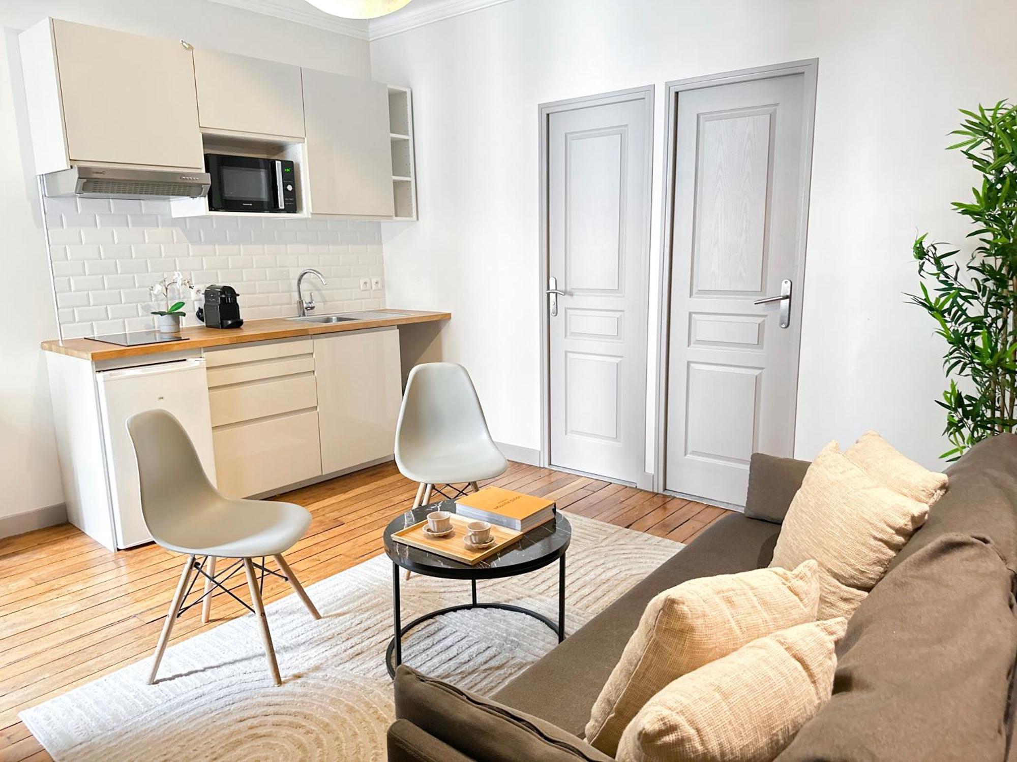 Appartamento Unique Flat Near Louvre & Palais Royal Parigi Esterno foto