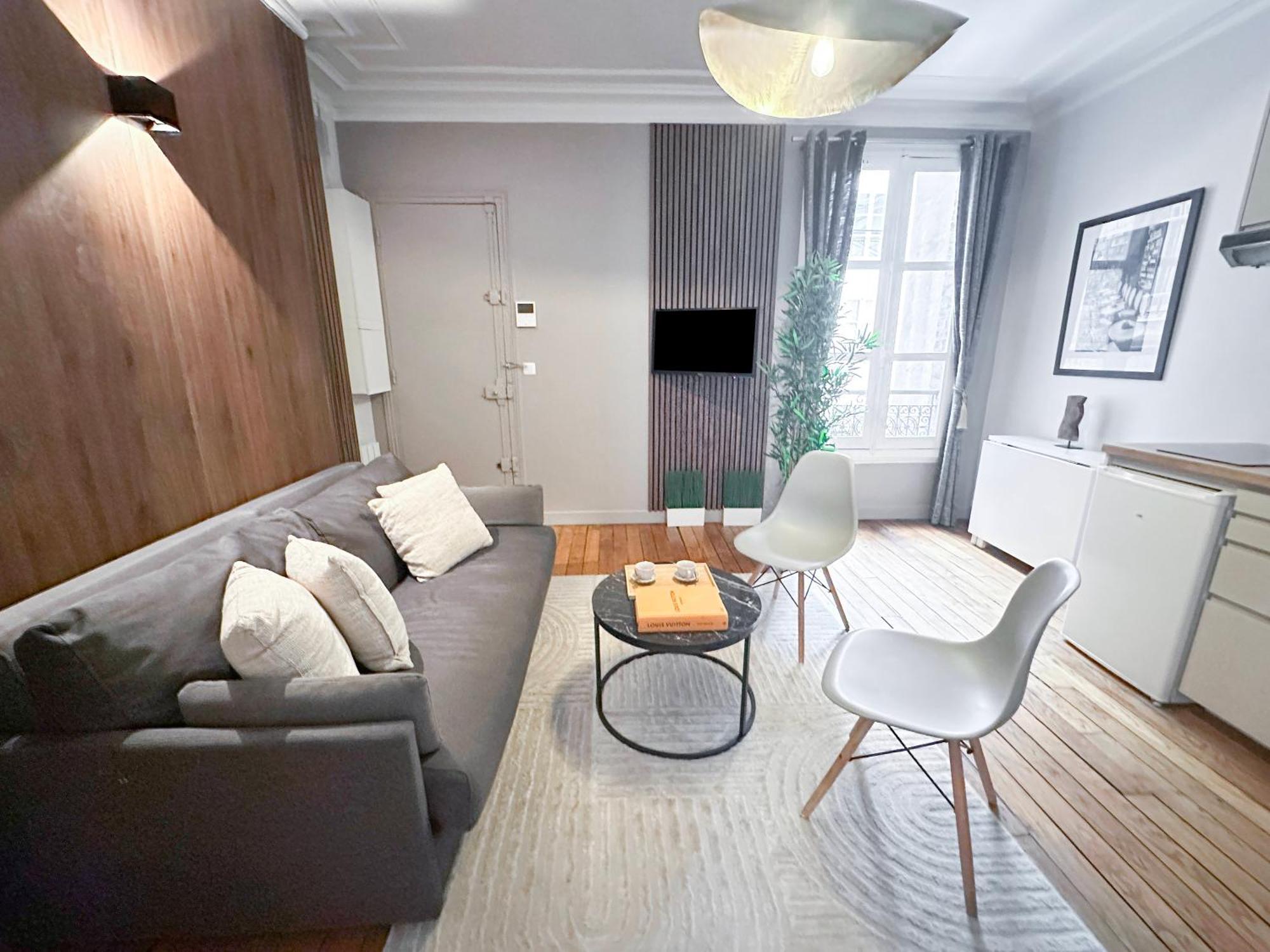 Appartamento Unique Flat Near Louvre & Palais Royal Parigi Esterno foto